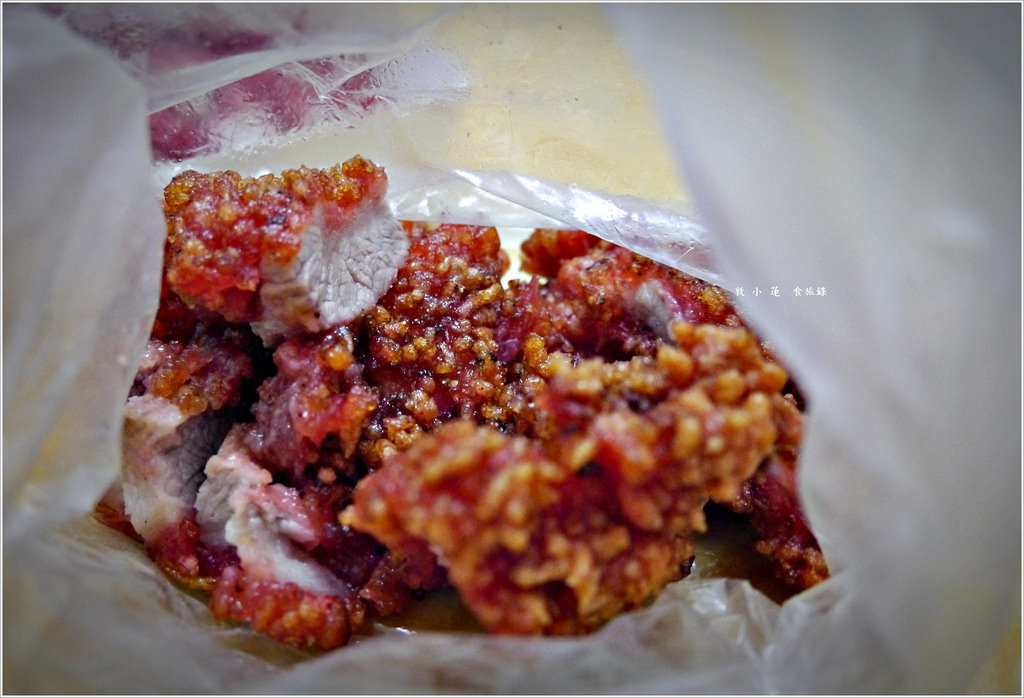 旗山紅糟肉‧已賣90年歷史的紅槽肉、粉腸,沒吃過別說你來過旗山 - 第18張圖 P1000400