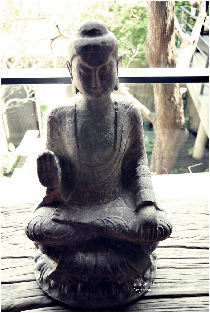 菩薩寺‧立於世又不染於世的菩薩寺,清水模設計不染華麗,寧靜的讓人靜下心 - 第26張圖 P1290751