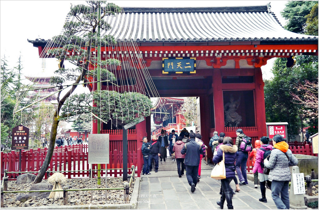 【日本‧淺草】東京四天三夜自助旅行‧淺草寺瞎瞎逛,下回一定要入廟拜拜 - 第5張圖 P1270637