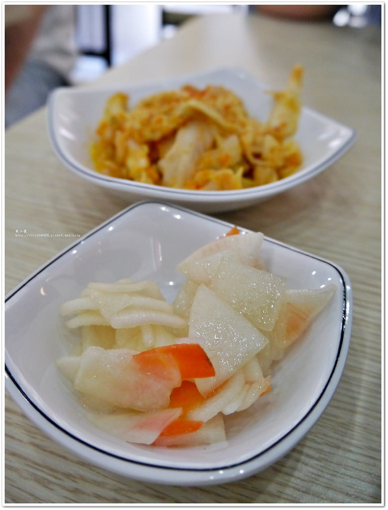 清一色牛肉麵 瑞豐昌盛店‧加湯加麵、珍珠奶茶、紅茶、蘿蔔泡菜通通都免費 - 第12張圖 P1200265