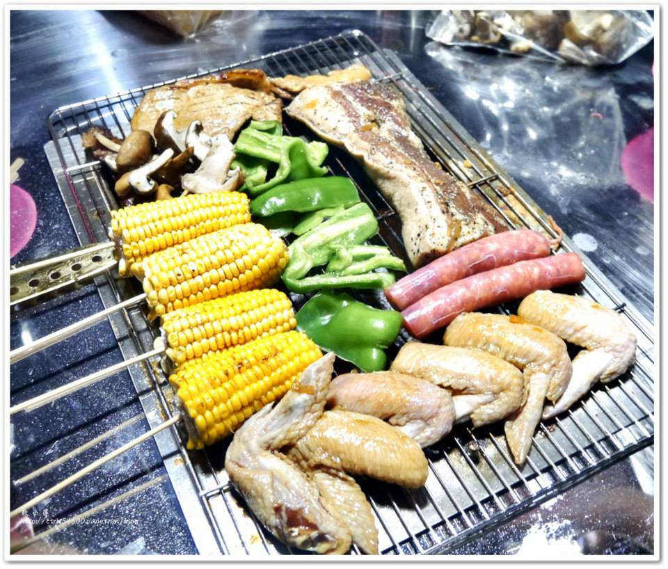 小琉球景點‧美人洞、夕陽西落花瓶岩、夜晚BBQ - 第34張圖 17