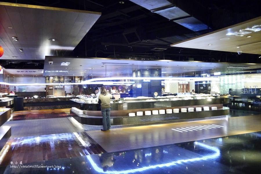 漢來海港餐廳 巨蛋店‧聽說它們家的海鮮和甜點很強,餐點多到無所挑起,但場地太大我不知怎麼拍o_0 - 第3張圖 1 (3)