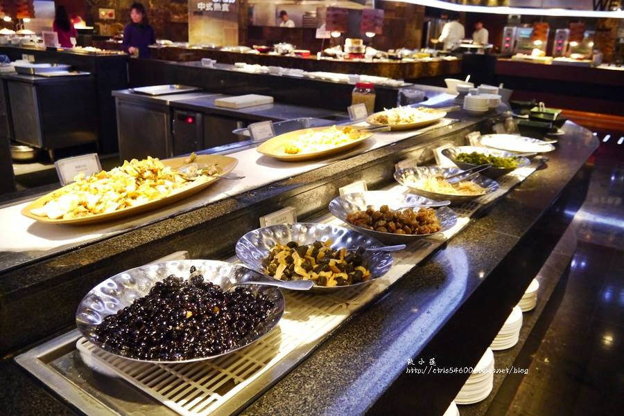 漢來海港餐廳 巨蛋店‧聽說它們家的海鮮和甜點很強,餐點多到無所挑起,但場地太大我不知怎麼拍o_0 - 第11張圖 1 (11)