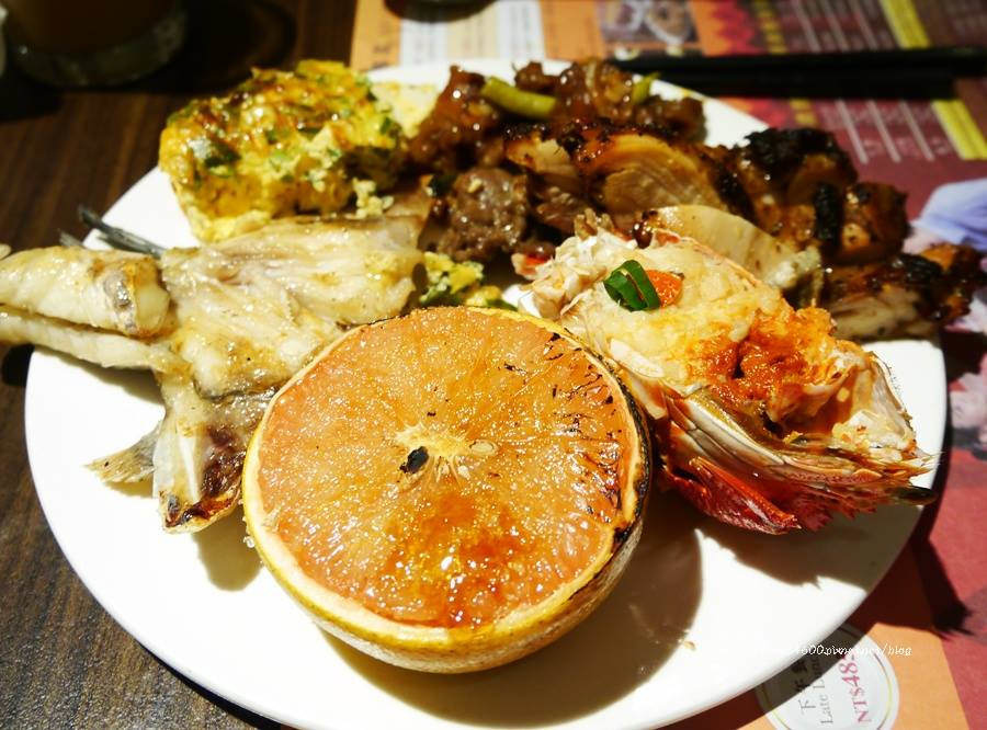 漢來海港餐廳 巨蛋店‧聽說它們家的海鮮和甜點很強,餐點多到無所挑起,但場地太大我不知怎麼拍o_0 - 第49張圖 1 (37)