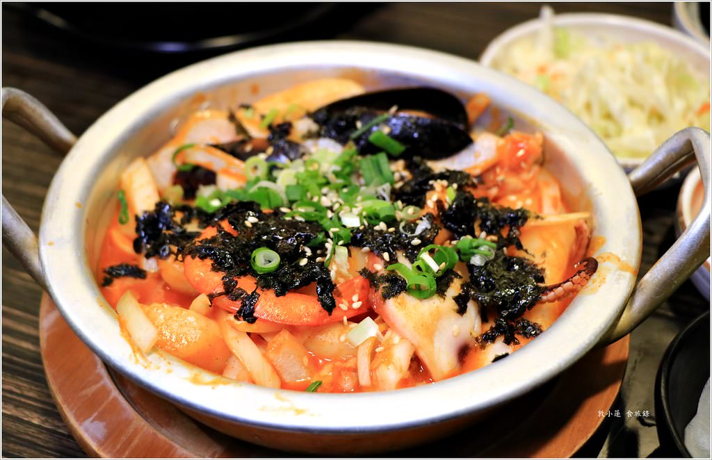 玉豆腐韓國家庭料理‧ 聚餐新選擇 五款小菜無限續吃到飽 激推熔岩起司炸雞 濃郁起司炸雞讓人欲罷不能 - 第19張圖 IMG_1709