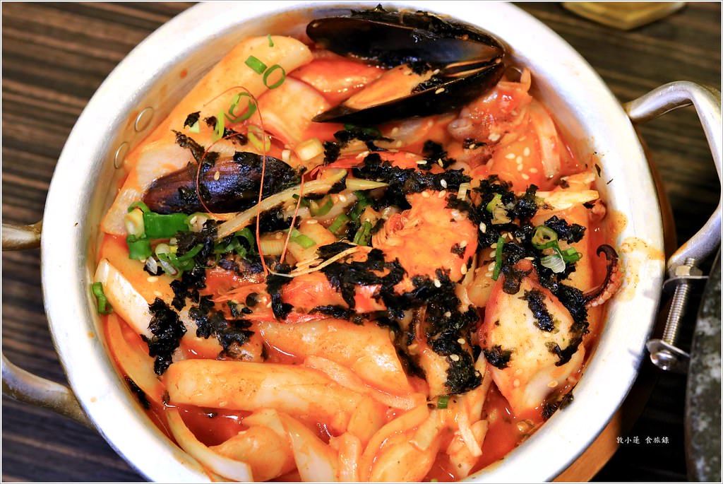 玉豆腐韓國家庭料理‧ 聚餐新選擇 五款小菜無限續吃到飽 激推熔岩起司炸雞 濃郁起司炸雞讓人欲罷不能 - 第20張圖 IMG_1784
