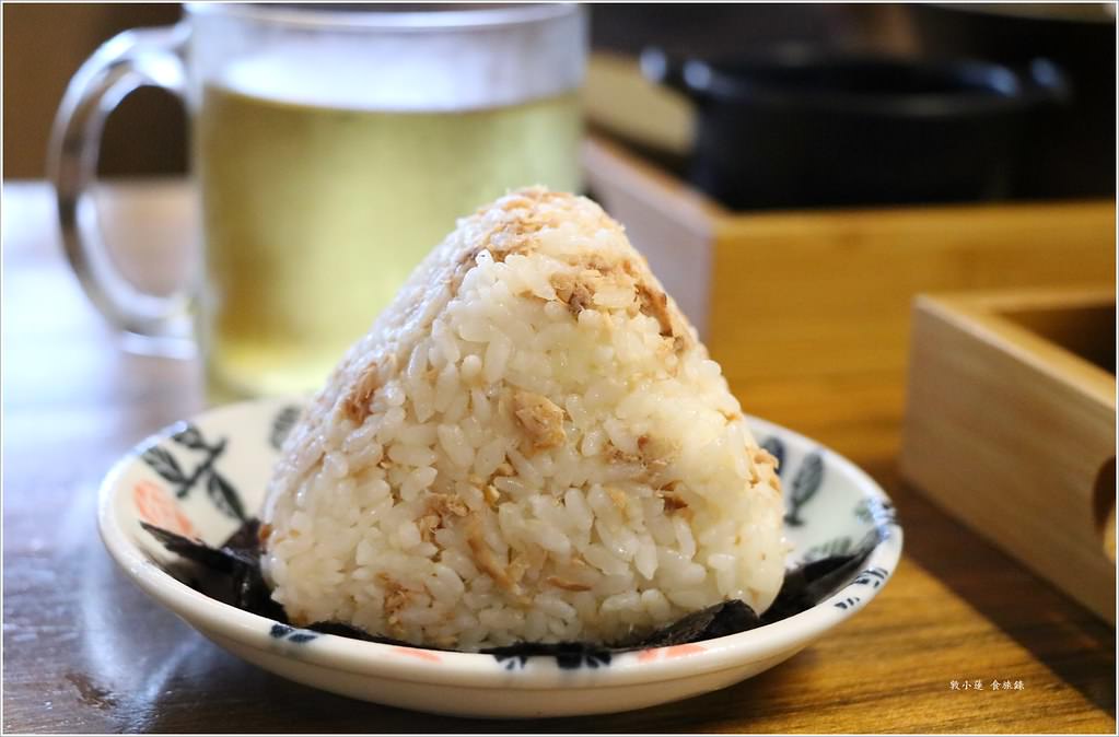 丸叄食伍‧藏在巷中的文青老屋餐館 不能錯過手作飯糰 午間限定款定食 - 第28張圖 IMG_0213