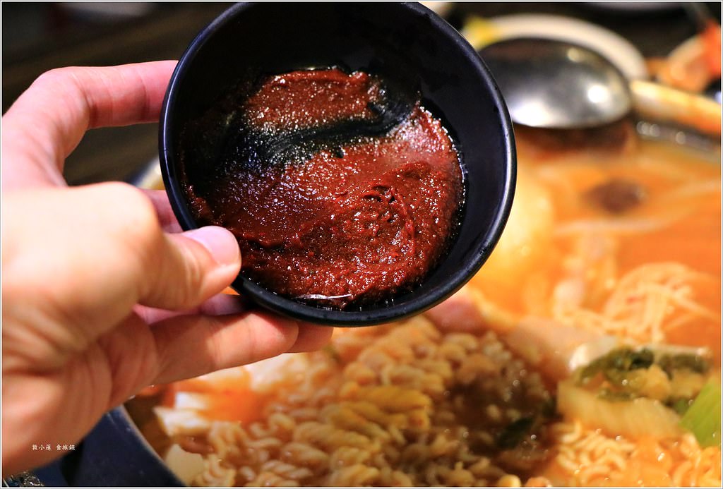 玉豆腐韓國家庭料理‧不出國也能吃韓料 熔岩起司炸雞超牽司 部隊鍋二人套餐超大滿足 - 第16張圖 IMG_3451