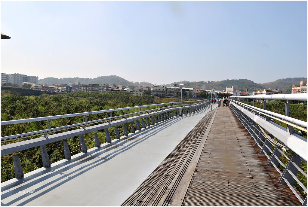 旗山溪地景步道橋‧改建日治糖廠運送甘蔗的五分車軌道,旗山夜晚最美的景色 - 第15張圖 IMG_1519