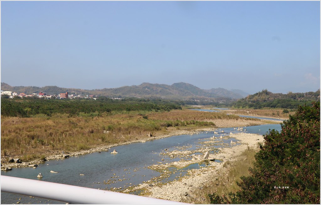 旗山溪地景步道橋‧改建日治糖廠運送甘蔗的五分車軌道,旗山夜晚最美的景色 - 第10張圖 IMG_1510