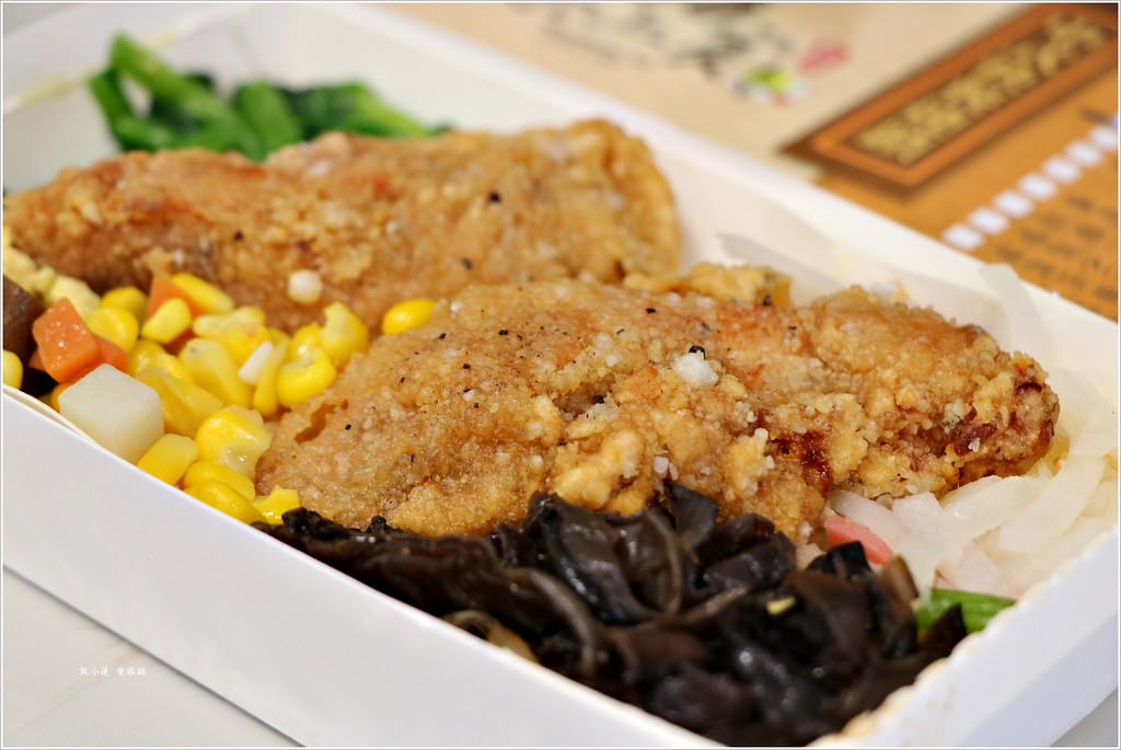 桌上賓中式快餐‧飯菜分離,份量十足,絕對能吃飽的勞工便當 - 第9張圖 IMG_7498