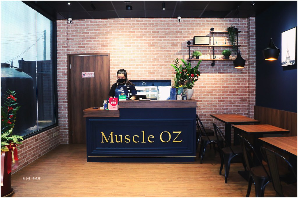 歐力先生健康餐盒‧仁武便當推薦,最懂你的健康便當,Q彈帶勁椒鹽松阪豬,鹽烤鯖魚肉質滑嫩超搶手【歇業】 - 第3張圖 IMG_1482