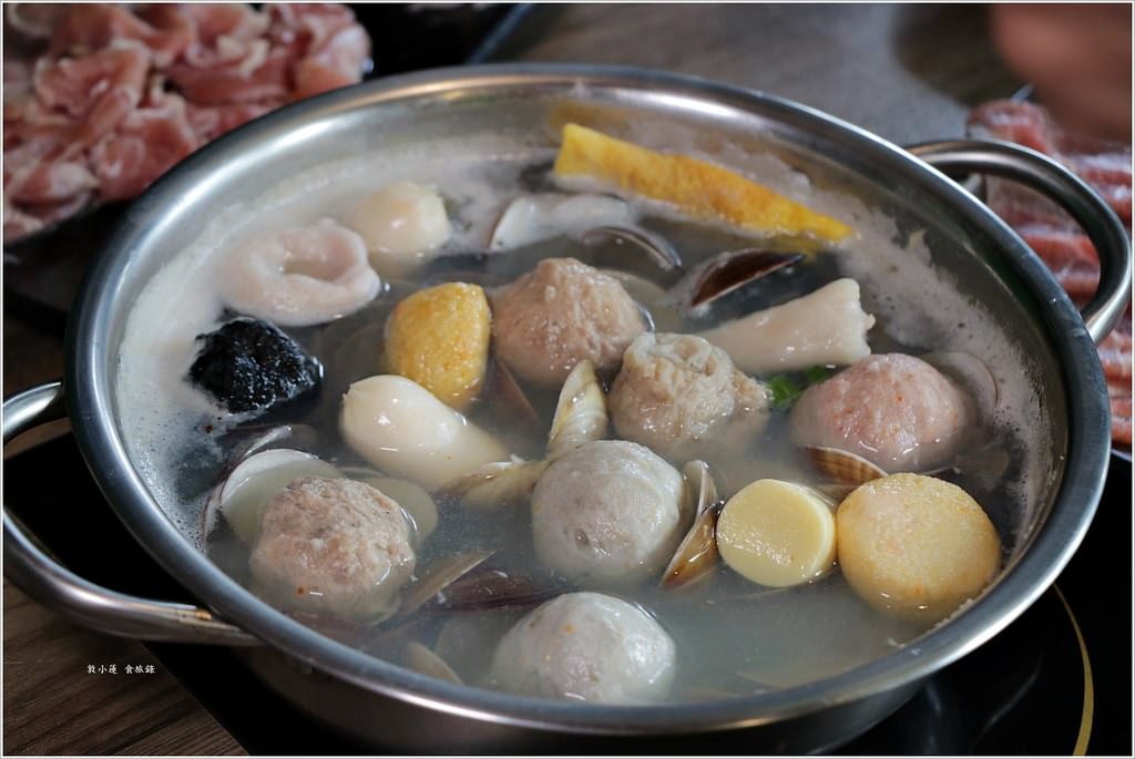 玖玖香一品鍋‧558鍋品吃到飽,9種肉品,7種湯頭任選,滿滿的蛤蜊無限量供應不加價 - 第45張圖 IMG_2035