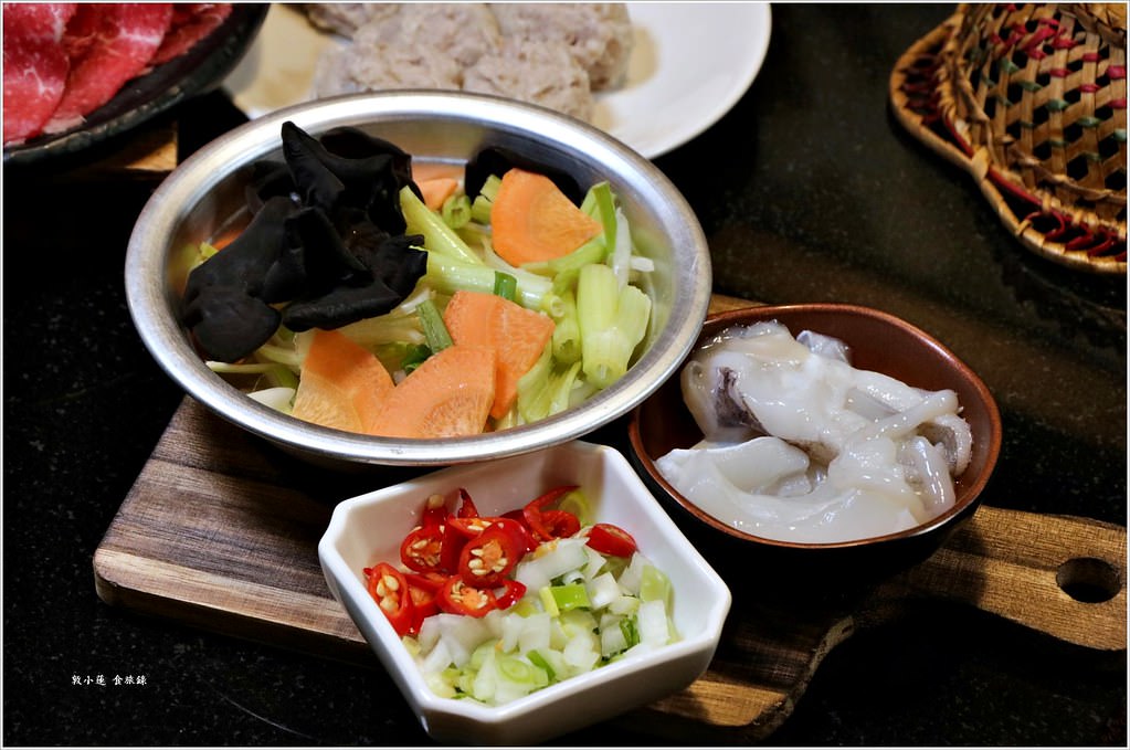 狂一鍋 高雄台鋁店‧最潮台式火鍋,鎮店之寶功夫排骨酥創意十足 - 第31張圖 IMG_3815