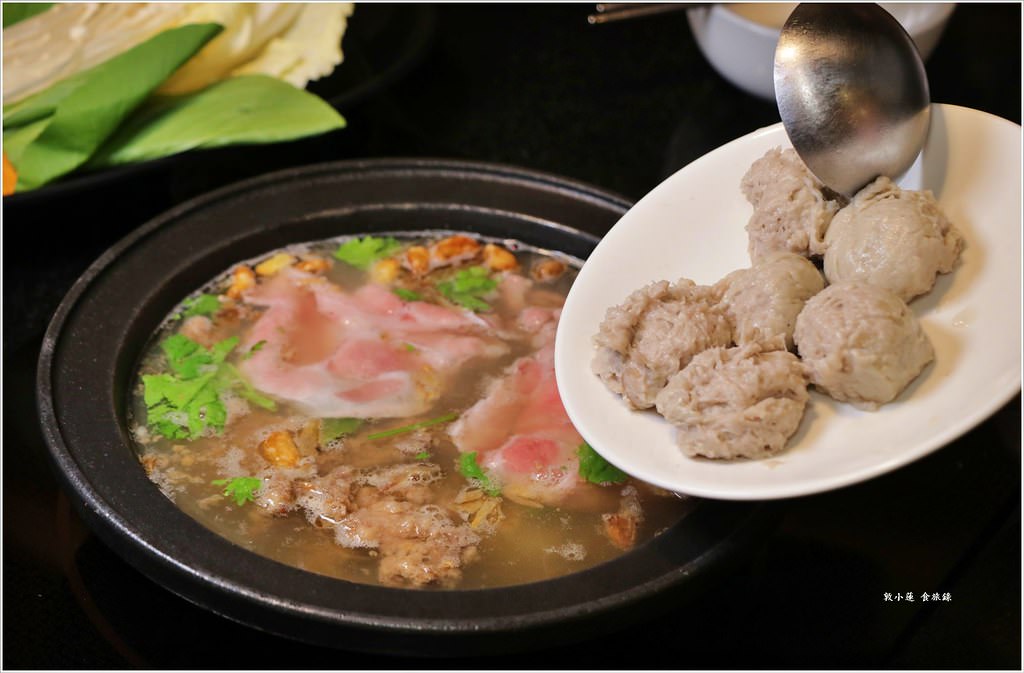 狂一鍋 高雄台鋁店‧最潮台式火鍋,鎮店之寶功夫排骨酥創意十足 - 第30張圖 IMG_3888