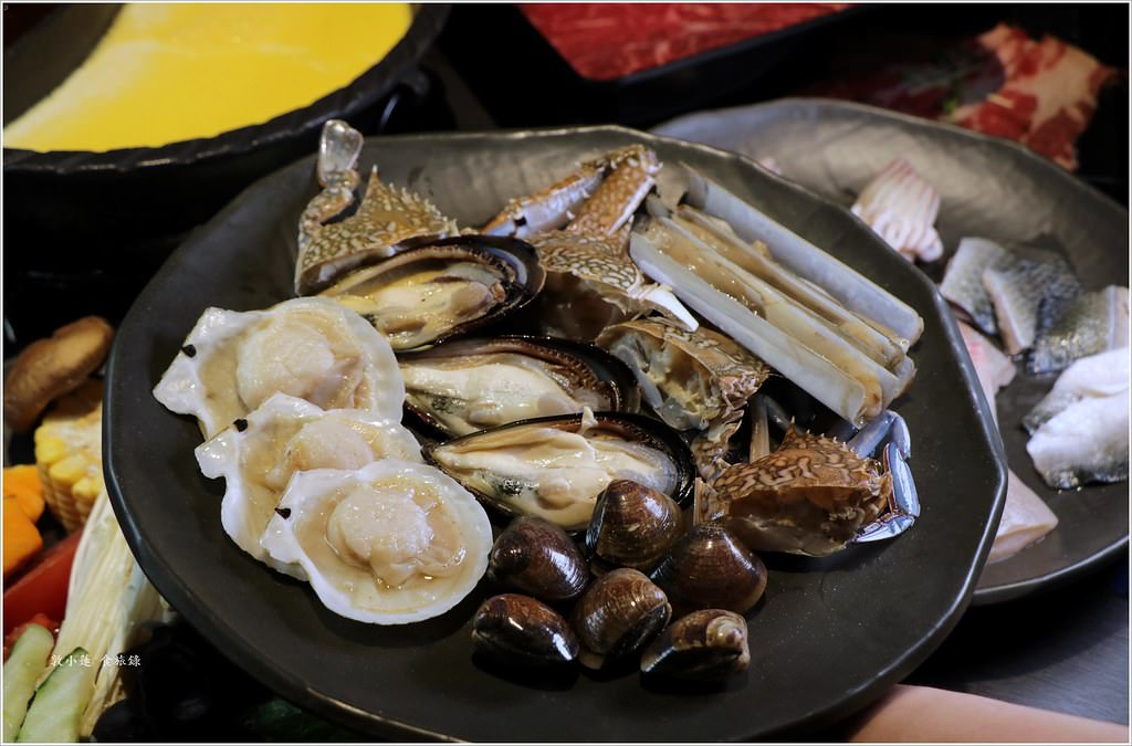 秘盟和牛海鮮麻辣鴛鴦鍋‧多種吃到飽模式 熟成牛肉、汶萊皇室蝦、花蟹 哈根達斯、瑞士莫凡彼 隨你吃【歇業】 - 第22張圖 IMG_4544