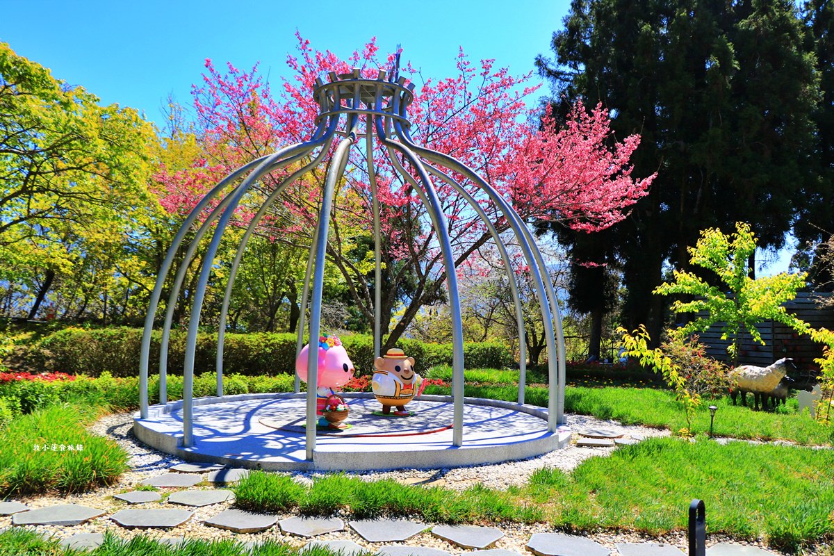 清境農場小瑞士花園‧著名的水上教堂、落羽松步道及綠光森林花園,晚上還有燈光秀 - 第16張圖 清境農場小瑞士花園‧著名的水上教堂、落羽松步道及綠光森林花園,晚上還有燈光秀