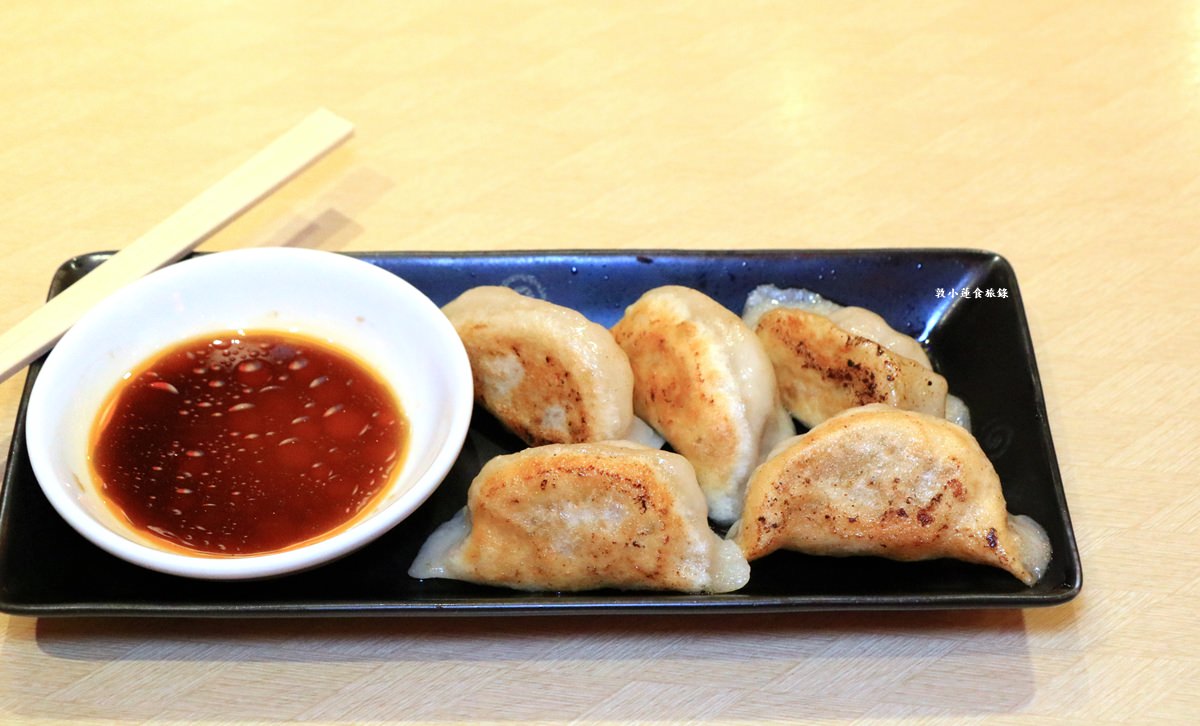 【北海道札幌】狸小路町大豚白 (ダイトンパク)‧屋台村横丁風格美食街,來份重量級叉燒豚骨味噌拉麵 - 第23張圖 【北海道札幌】狸小路町大豚白 (ダイトンパク)‧屋台村横丁風格美食街,來份重量級叉燒豚骨味噌拉麵