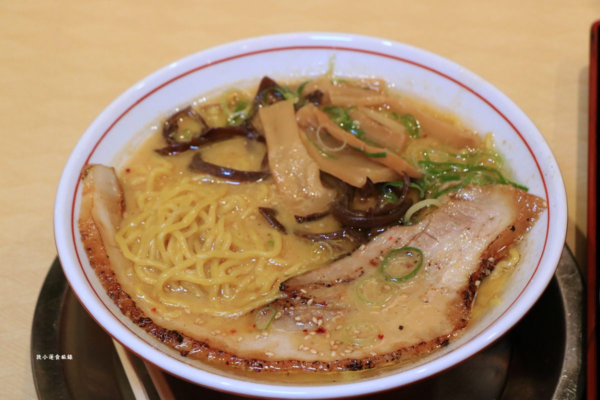 【北海道札幌】狸小路町大豚白 (ダイトンパク)‧屋台村横丁風格美食街,來份重量級叉燒豚骨味噌拉麵 - 第16張圖 【北海道札幌】狸小路町大豚白 (ダイトンパク)‧屋台村横丁風格美食街,來份重量級叉燒豚骨味噌拉麵