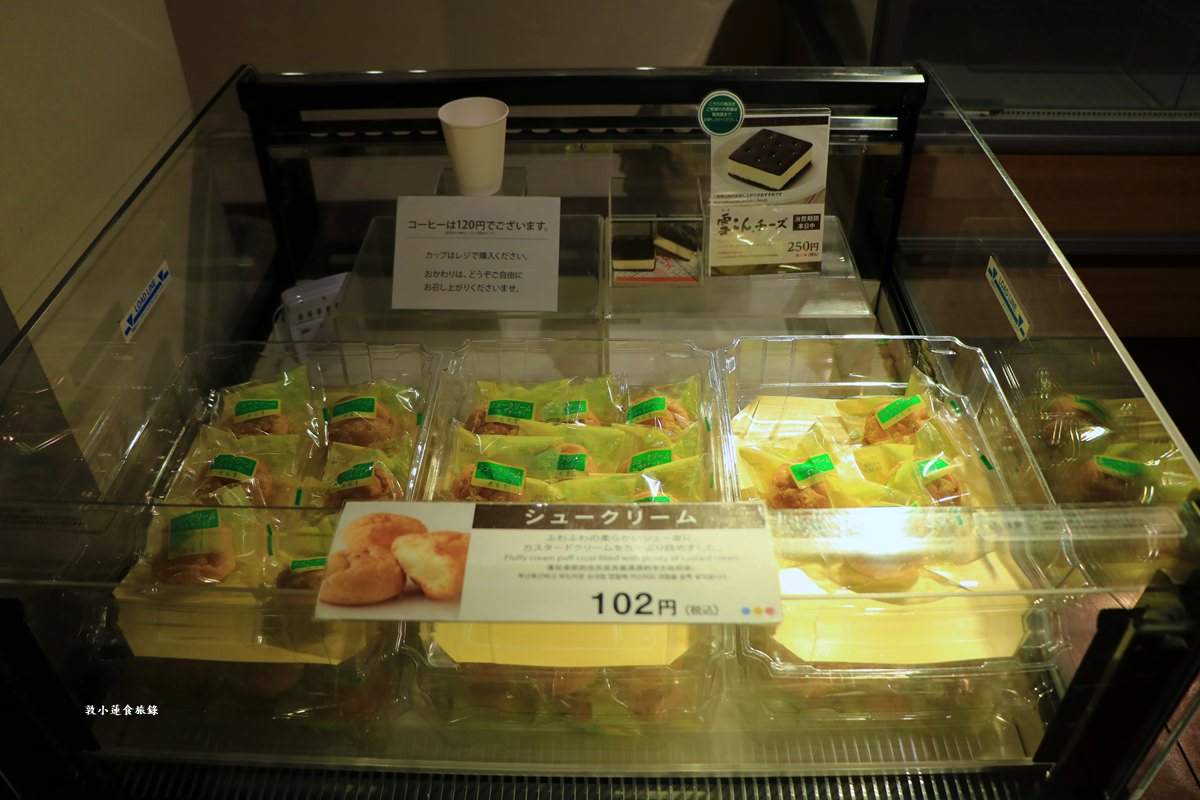 【北海道小樽】六花亭 小樽運河店‧北海道必買伴手禮‧經典花卉圖案酒糖、入門甜點草莓巧克力、萊姆葡萄奶油夾心餅乾 - 第7張圖 【北海道小樽】六花亭 小樽運河店‧北海道必買伴手禮‧經典花卉圖案酒糖、入門甜點草莓巧克力、萊姆葡萄奶油夾心餅乾