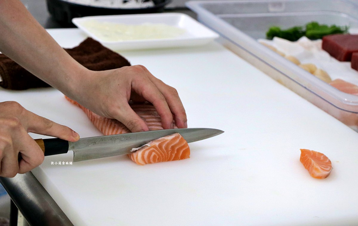 百川水產 生魚片活體專賣‧新店開幕搶便宜!!活體海鮮現撈現處理!!鮑魚、帝王蟹、龍蝦、黑鮪魚通通便宜賣給你!!【歇業】