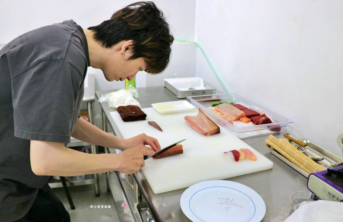 百川水產 生魚片活體專賣‧新店開幕搶便宜!!活體海鮮現撈現處理!!鮑魚、帝王蟹、龍蝦、黑鮪魚通通便宜賣給你!!【歇業】