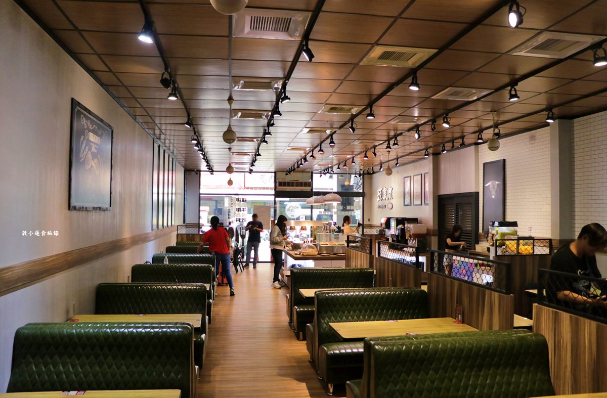 孫東寶plus館 小港崇文店‧台式牛排教父孫東寶全新升級,自助吧$250 起吃到飽,20種排餐新選擇,5分熟大丁骨牛排超過癮!! - 第5張圖 孫東寶plus館 小港崇文店‧台式牛排教父孫東寶全新升級,自助吧$250 起吃到飽,20種排餐新選擇,5分熟大丁骨牛排超過癮!!