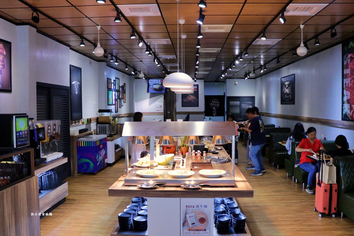 孫東寶plus館 小港崇文店‧台式牛排教父孫東寶全新升級,自助吧$250 起吃到飽,20種排餐新選擇,5分熟大丁骨牛排超過癮!! - 第4張圖 孫東寶plus館 小港崇文店‧台式牛排教父孫東寶全新升級,自助吧$250 起吃到飽,20種排餐新選擇,5分熟大丁骨牛排超過癮!!
