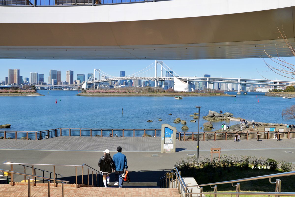 【東京台場】台場Diver City&御台場海濱公園‧人造海濱公園,迷人的彩虹大橋對映台場的自由女神像,獨角獸鋼彈RX-0回來了!! - 第11張圖 【東京台場】台場Diver City&御台場海濱公園‧人造海濱公園,迷人的彩虹大橋對映台場的自由女神像,獨角獸鋼彈RX-0回來了!!