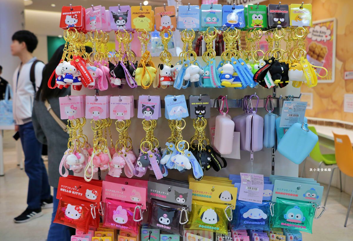 【東京台場】Hello Kitty Japan Diver City Tokyo‧全東京最大的Hello Kitty店舖就在這，內附設餐飲，無嘴貓迷們不能錯過的專賣店!!