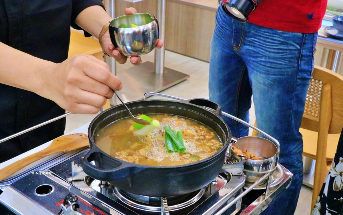 里長台灣鯛 美濃旗艦店‧2.0新開張!!超特色的美濃在地料理,里長好客鍋台灣鯛風味砂鍋魚頭一鍋三體驗 - 第24張圖 里長台灣鯛 美濃旗艦店‧2.0新開張!!超特色的美濃在地料理,里長好客鍋台灣鯛風味砂鍋魚頭一鍋三體驗