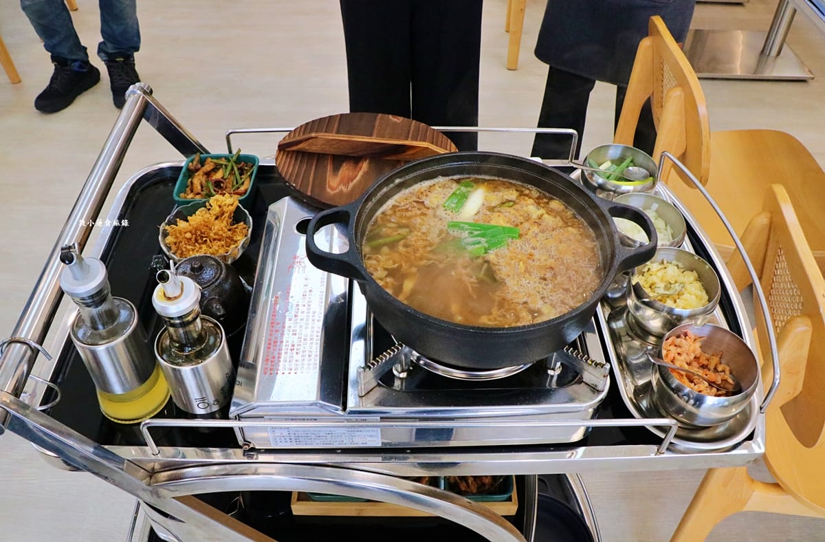里長台灣鯛 美濃旗艦店‧2.0新開張!!超特色的美濃在地料理,里長好客鍋台灣鯛風味砂鍋魚頭一鍋三體驗 - 第25張圖 里長台灣鯛 美濃旗艦店‧2.0新開張!!超特色的美濃在地料理,里長好客鍋台灣鯛風味砂鍋魚頭一鍋三體驗