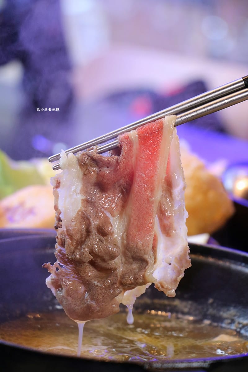 尬鍋 台式潮鍋 高雄富民店‧王品新品牌新店來報到,剝皮辣椒雞湯招牌鍋,湯頭濃郁極品潮鍋【歇業】 - 第25張圖 尬鍋 台式潮鍋 高雄富民店‧王品新品牌新店來報到,剝皮辣椒雞湯招牌鍋,湯頭濃郁極品潮鍋【歇業】