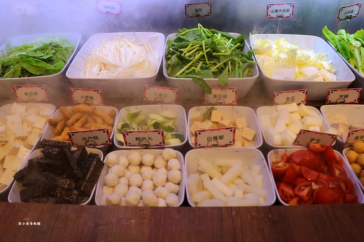 尬鍋 台式潮鍋 高雄富民店‧王品新品牌新店來報到,剝皮辣椒雞湯招牌鍋,湯頭濃郁極品潮鍋【歇業】 - 第13張圖 尬鍋 台式潮鍋 高雄富民店‧王品新品牌新店來報到,剝皮辣椒雞湯招牌鍋,湯頭濃郁極品潮鍋【歇業】