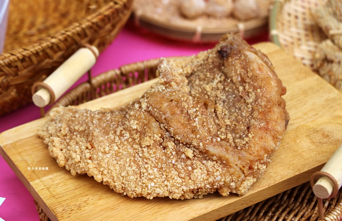 蘋果雞鹹酥雞 高雄左營店‧巷口中最美味的鹹酥雞,超厚香雞排只要60元,香酥汁多又美味 - 第13張圖 蘋果雞鹹酥雞 高雄左營店‧巷口中最美味的鹹酥雞,超厚香雞排只要60元,香酥汁多又美味