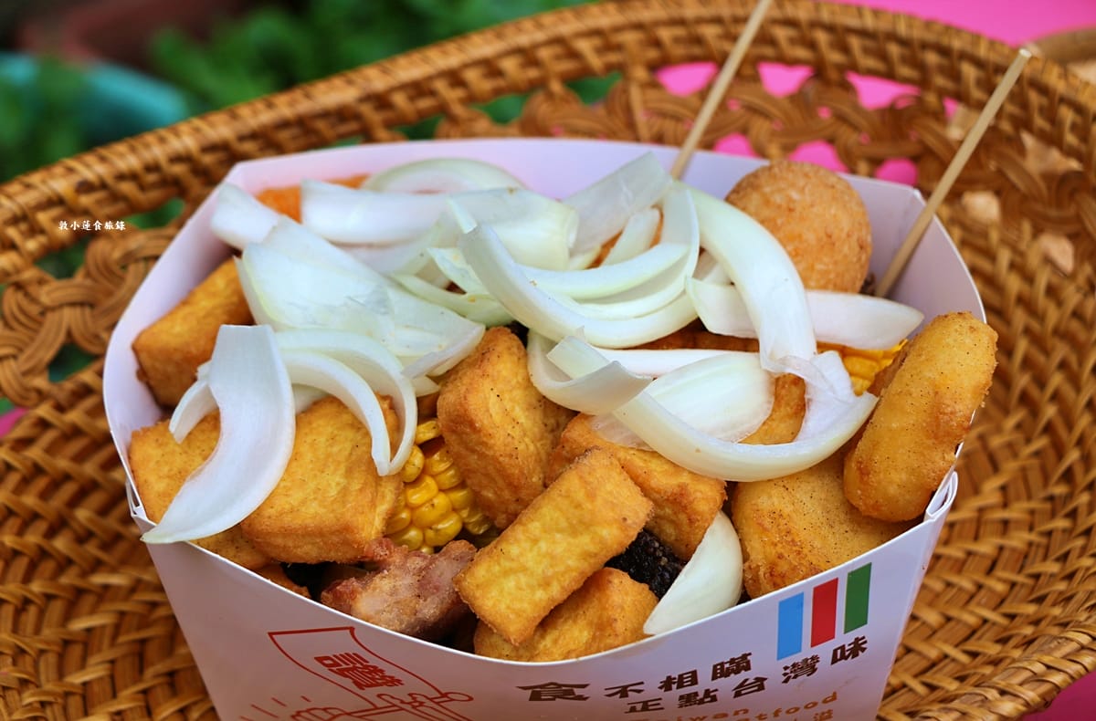 蘋果雞鹹酥雞 高雄左營店‧巷口中最美味的鹹酥雞,超厚香雞排只要60元,香酥汁多又美味 - 第16張圖 蘋果雞鹹酥雞 高雄左營店‧巷口中最美味的鹹酥雞,超厚香雞排只要60元,香酥汁多又美味