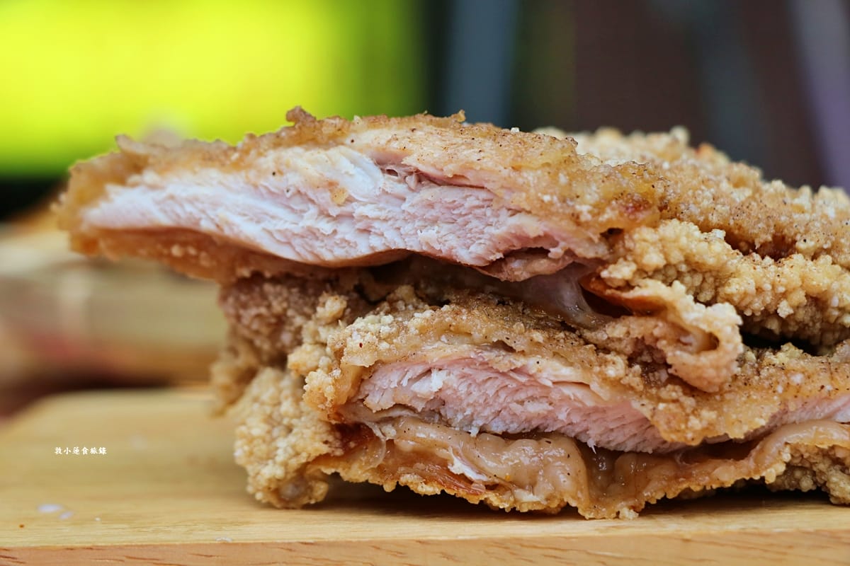 蘋果雞鹹酥雞 高雄左營店‧巷口中最美味的鹹酥雞,超厚香雞排只要60元,香酥汁多又美味 - 第14張圖 蘋果雞鹹酥雞 高雄左營店‧巷口中最美味的鹹酥雞,超厚香雞排只要60元,香酥汁多又美味