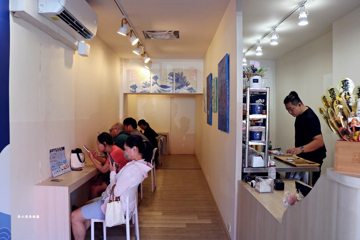 允川製冰所‧文青風格剉冰店，9種特製雪花冰，27種配料選擇，5星評價真材實料!!