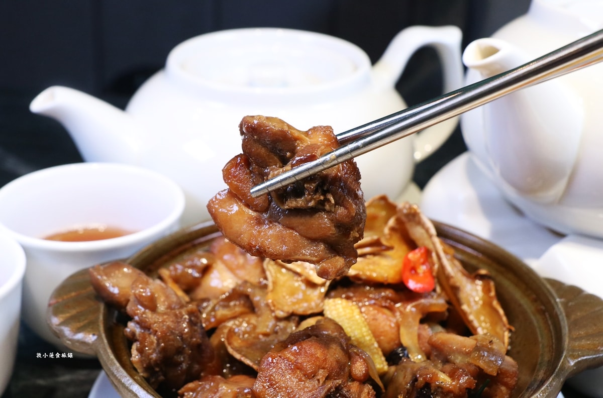 白玉樓經典台菜 夢時代店‧夢時代新店新開幕，辦桌料理新選擇，台味十足超下飯，一人也可以品嚐到台菜料理