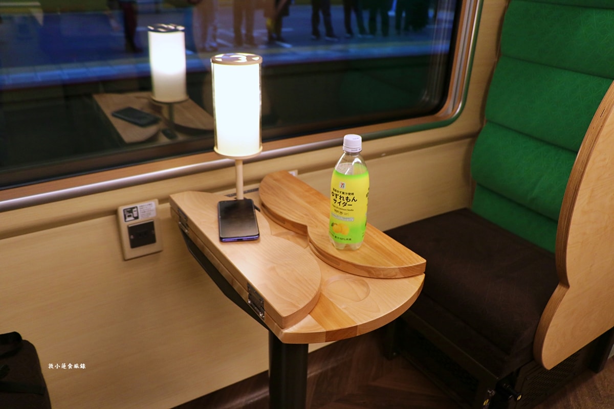 【鳥取米子】八雲號列車 やくも‧新進化特急列車-273系八雲號,體驗半包廂列車,漂亮的雲朵桌子讓用餐更便利 - 第26張圖 【鳥取米子】八雲號列車 やくも‧新進化特急列車-273系八雲號,體驗半包廂列車,漂亮的雲朵桌子讓用餐更便利