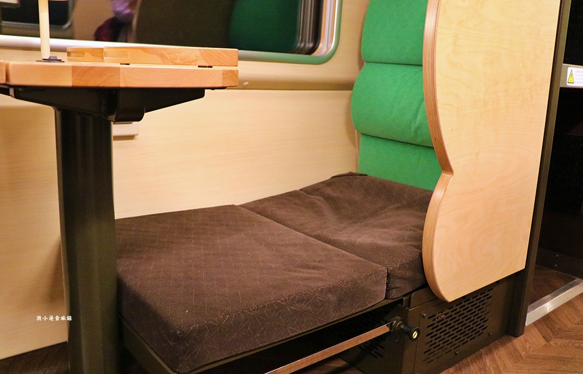 【鳥取米子】八雲號列車 やくも‧新進化特急列車-273系八雲號,體驗半包廂列車,漂亮的雲朵桌子讓用餐更便利 - 第34張圖 【鳥取米子】八雲號列車 やくも‧新進化特急列車-273系八雲號,體驗半包廂列車,漂亮的雲朵桌子讓用餐更便利