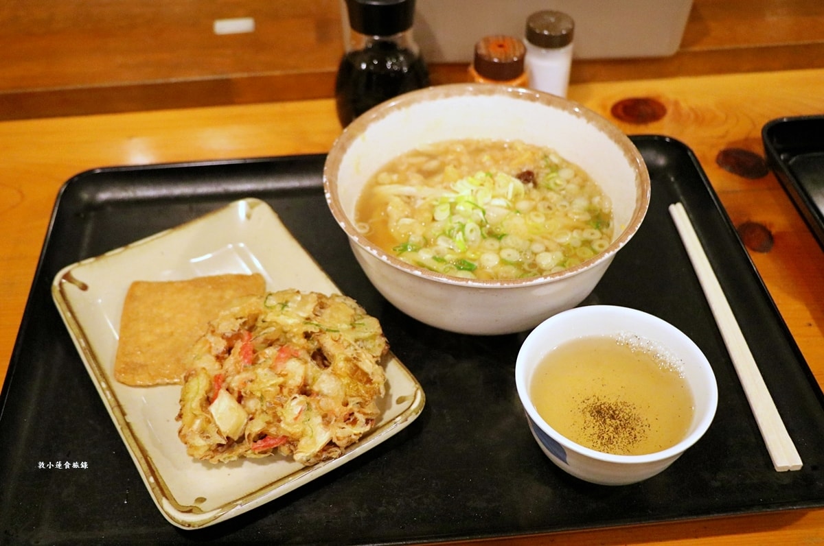 【日本鳥取】手打ちうどん ちよ志 南吉方店‧山陰第一家自助烏龍麵店,超人氣烏龍麵 ちよ志,只要220日圓就能吃到現煮超Q烏龍麵 - 第20張圖 【日本鳥取】手打ちうどん ちよ志 南吉方店‧山陰第一家自助烏龍麵店,超人氣烏龍麵 ちよ志,只要220日圓就能吃到現煮超Q烏龍麵