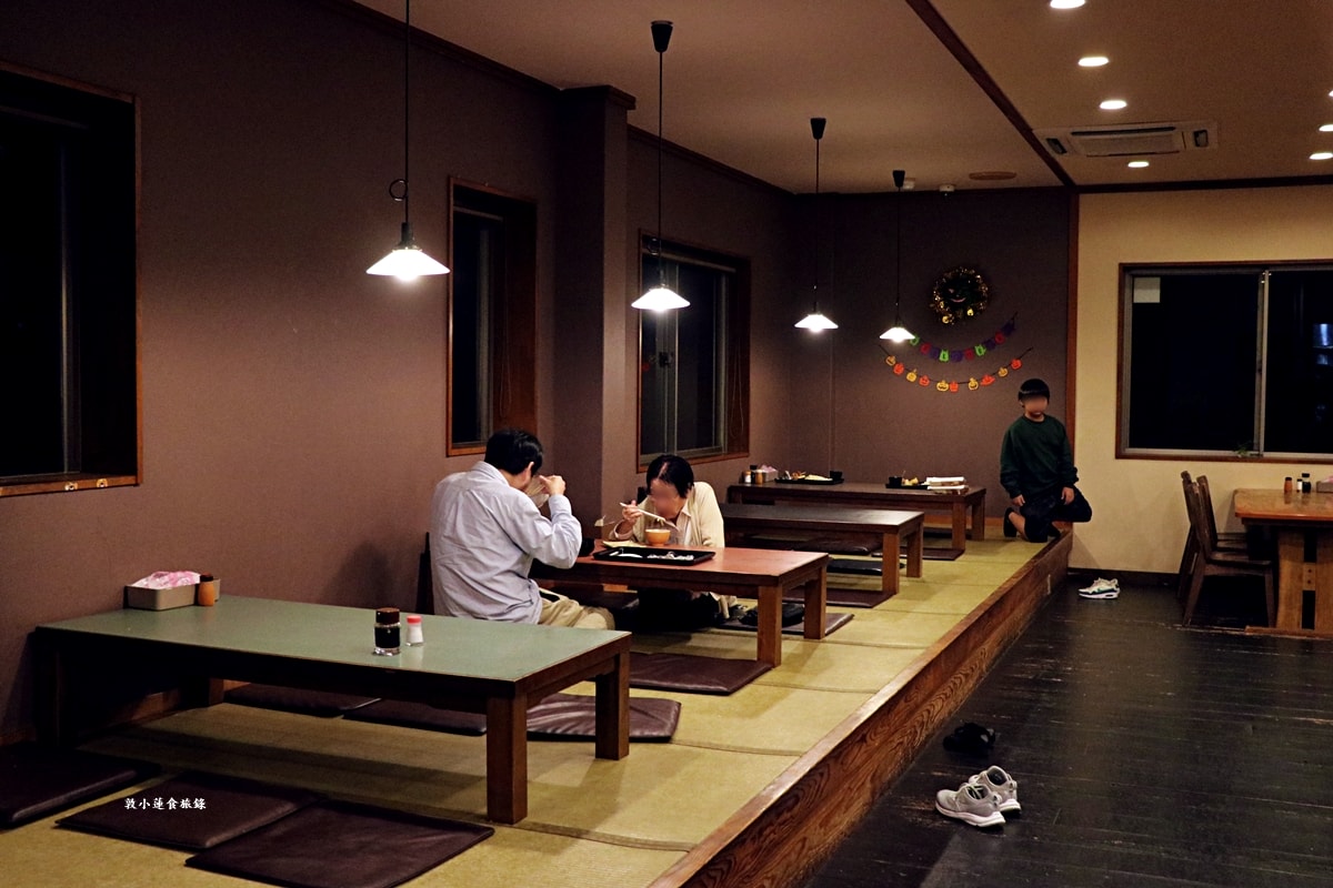 【日本鳥取】手打ちうどん ちよ志 南吉方店‧山陰第一家自助烏龍麵店,超人氣烏龍麵 ちよ志,只要220日圓就能吃到現煮超Q烏龍麵 - 第17張圖 【日本鳥取】手打ちうどん ちよ志 南吉方店‧山陰第一家自助烏龍麵店,超人氣烏龍麵 ちよ志,只要220日圓就能吃到現煮超Q烏龍麵