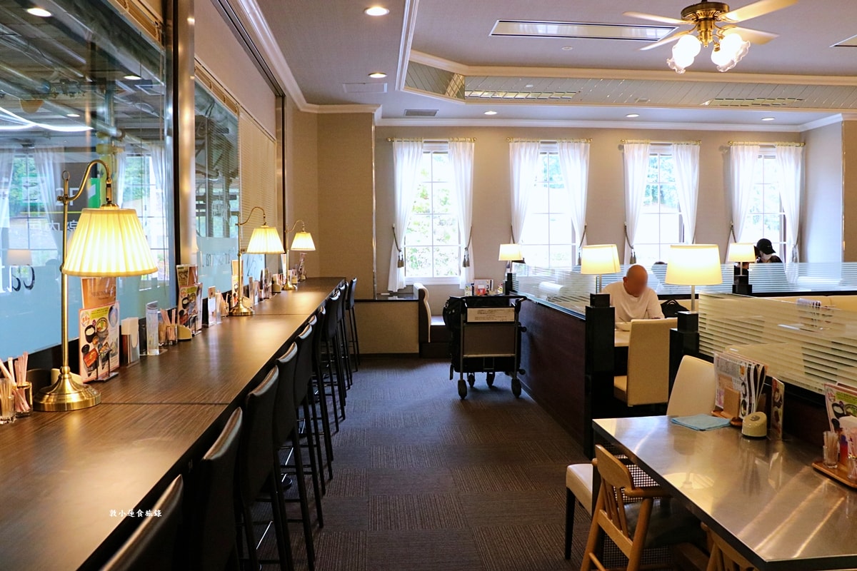【日本岡山】レストラン シャロン 岡山空港店‧寬敞用餐環境，蒜山鐵板炒麵岡山當地特產