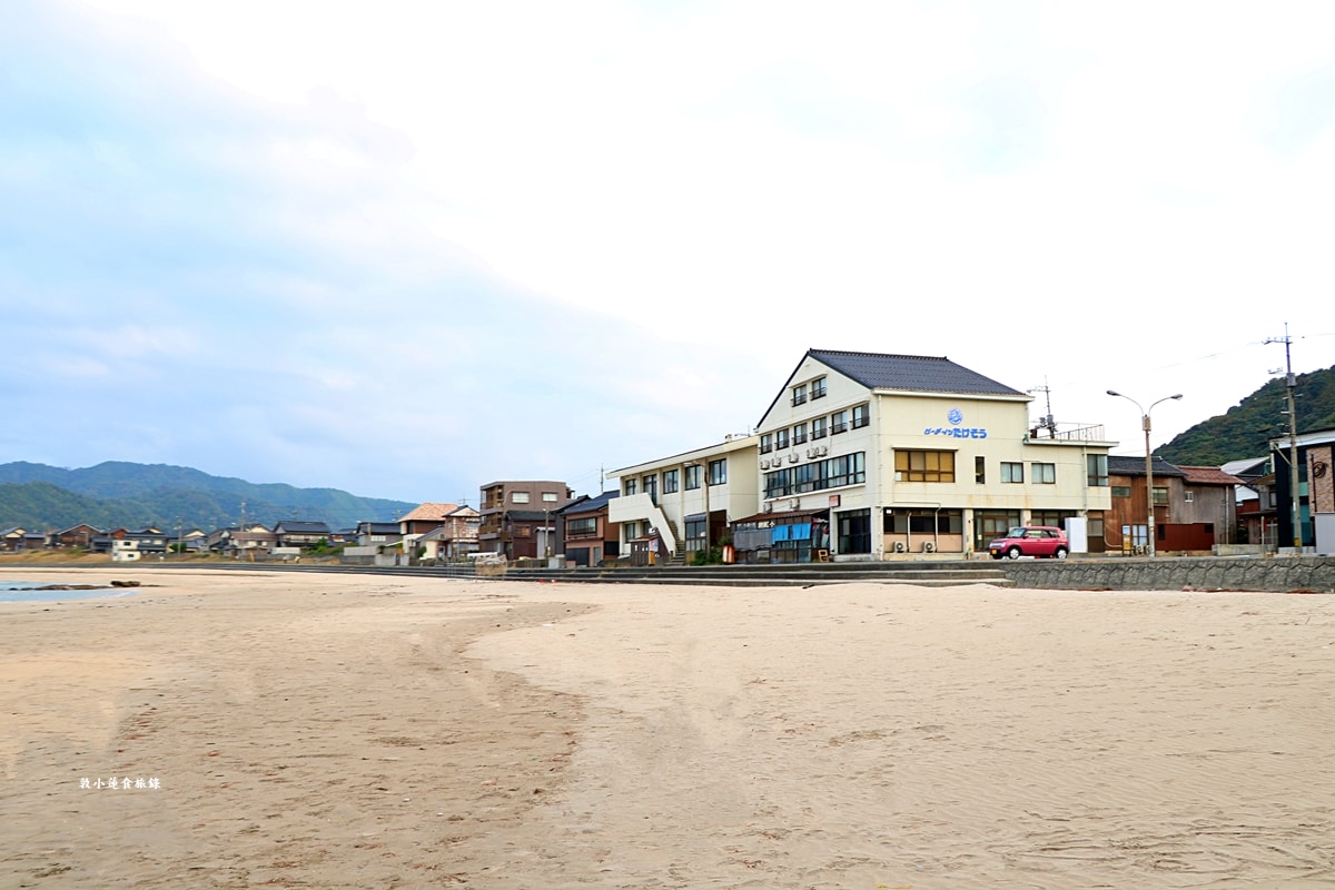 【日本鳥取】浦富海岸‧鳥取必訪日本百景山陰海岸地質公園,只有在地老司機才知的洞門、洞窟、白沙岸小密境 - 第24張圖 【日本鳥取】浦富海岸‧鳥取必訪日本百景山陰海岸地質公園,只有在地老司機才知的洞門、洞窟、白沙岸小密境