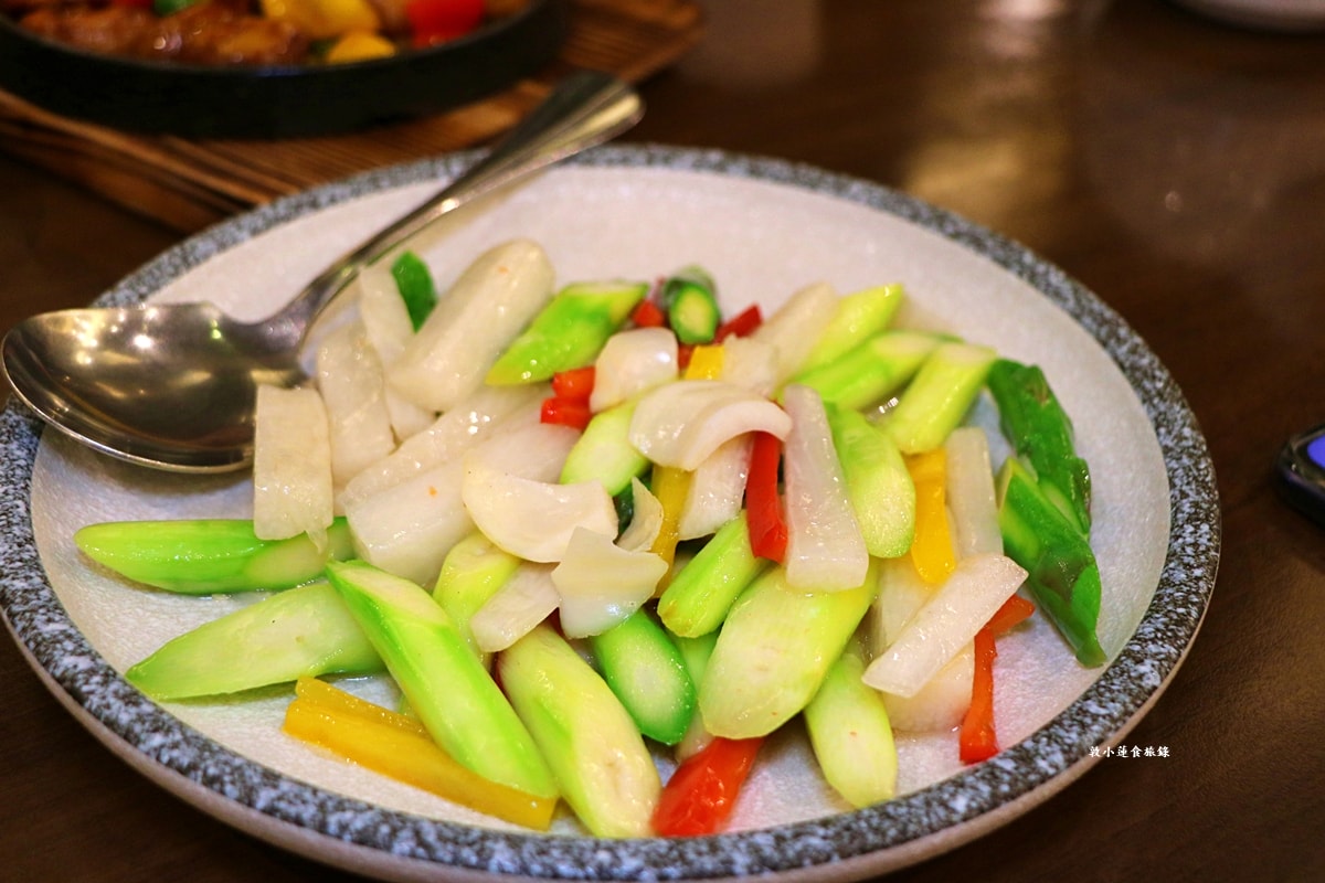 漢來蔬食 佛館店‧簡約禪風空間，五星素食料理，單點、合菜都很適合