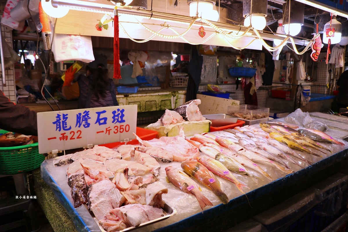蚵仔寮魚貨直銷中心‧現捕現撈現料理的蚵仔寮漁港,純樸漁港市場,假日採買的好地方 - 第16張圖 蚵仔寮魚貨直銷中心‧現捕現撈現料理的蚵仔寮漁港,純樸漁港市場,假日採買的好地方