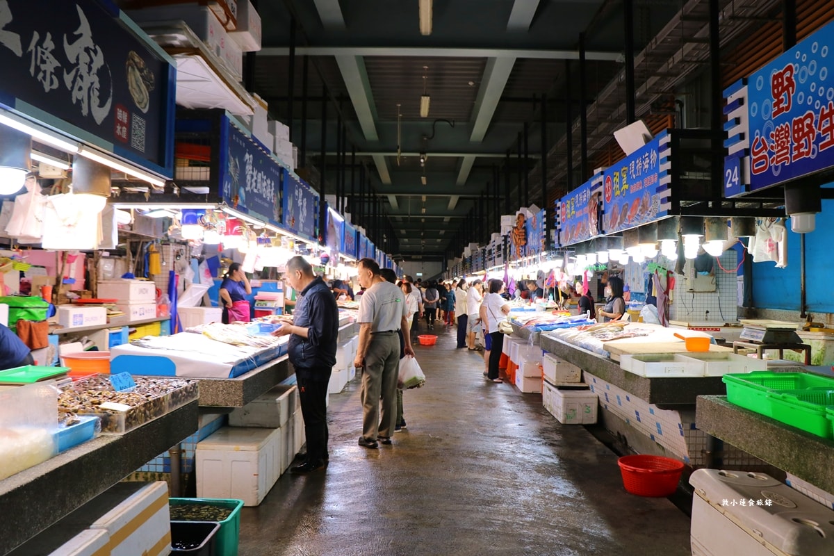 蚵仔寮魚貨直銷中心‧現捕現撈現料理的蚵仔寮漁港,純樸漁港市場,假日採買的好地方 - 第15張圖 蚵仔寮魚貨直銷中心‧現捕現撈現料理的蚵仔寮漁港,純樸漁港市場,假日採買的好地方