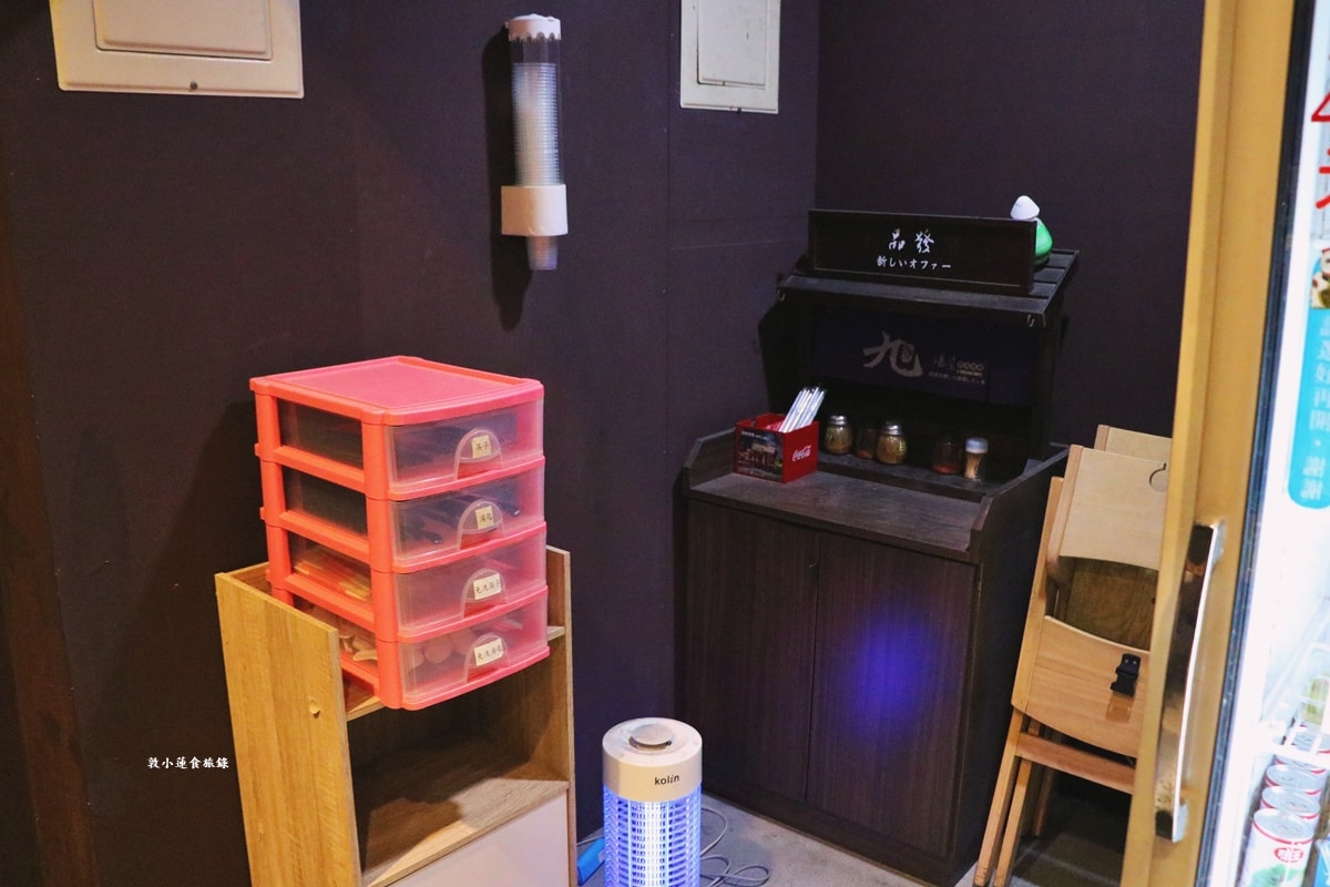 九湯屋日本拉麵 仁武店‧九州風格湯底，湯頭濃郁可續湯，喜愛奶油香味推薦九州白湯拉麵
