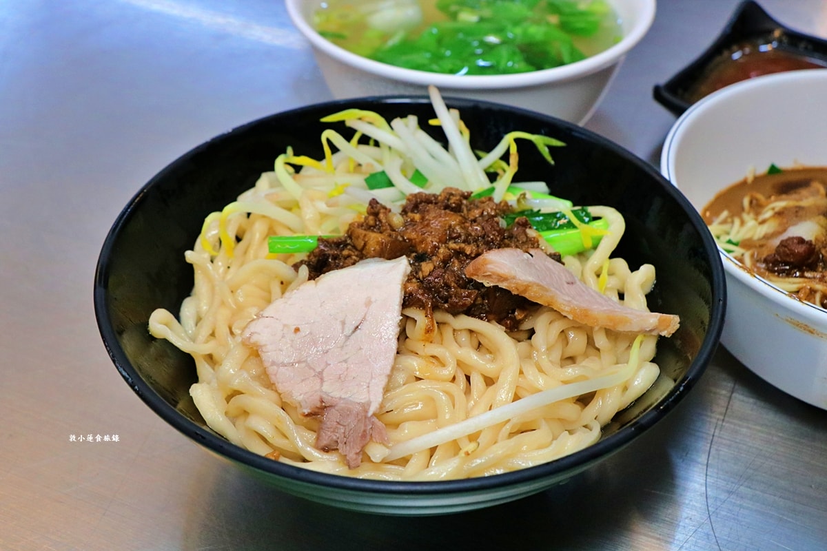 無餓不坐麵食館‧傳統麵食館,5種麵條多種選擇,滷味小菜不能錯過 - 第10張圖 無餓不坐麵食館‧傳統麵食館,5種麵條多種選擇,滷味小菜不能錯過